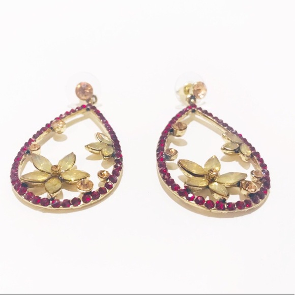 Unique red and gold floral dangling earrings - Picture 5 of 7